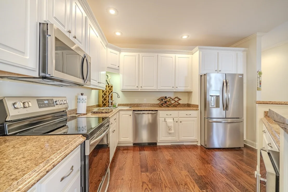 Photo of 27 HARBOR DR