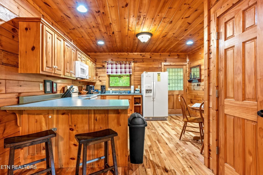 Photo of 1712 Pulaski Lane