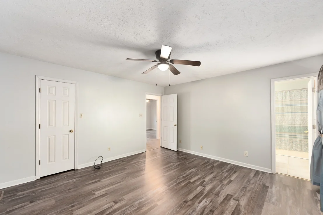 Photo of 23 Roxy Cv