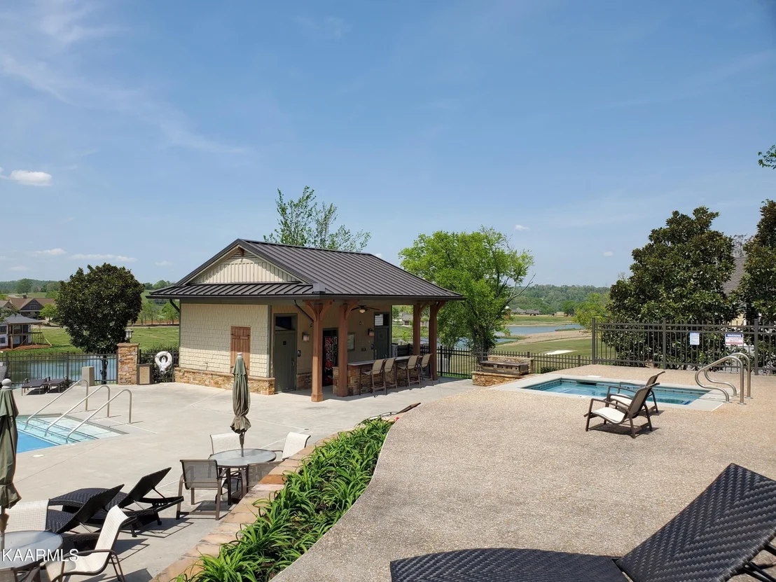 Photo of 866 Azalea Lane