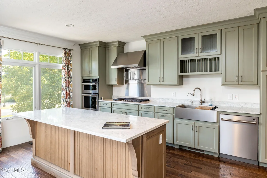 Photo of 65 Riverview Drive
