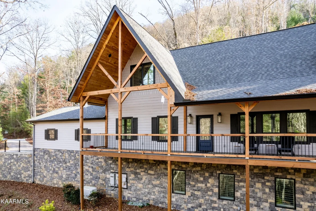 Photo of 484 Chetola Trail