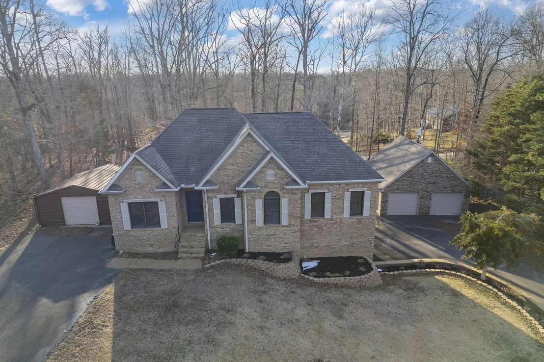 Photo of 40 Pine Cv