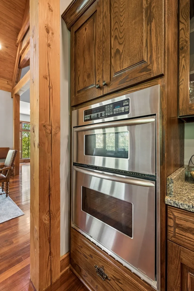 Photo of 2304 Backbone Rd