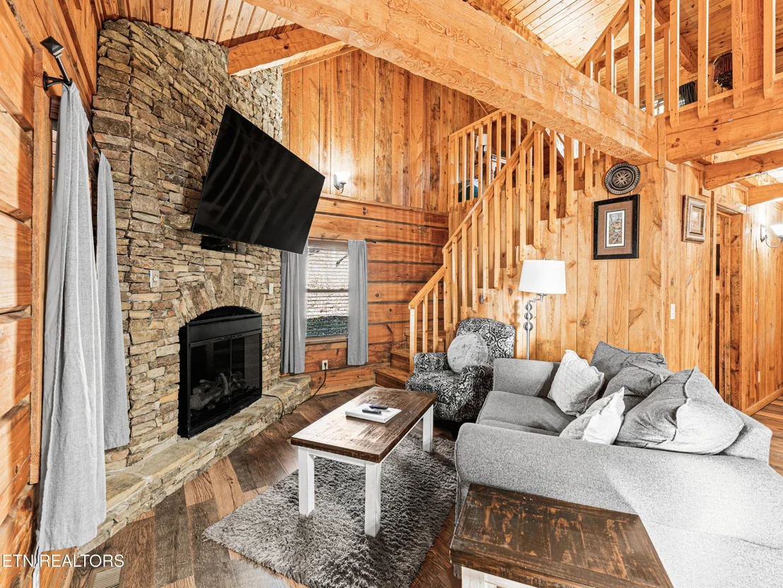 Photo of 1083 Bryan View Rd
