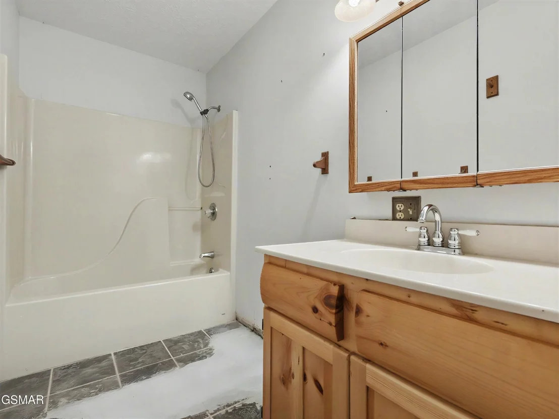 Photo of 2456 Amanda Lane