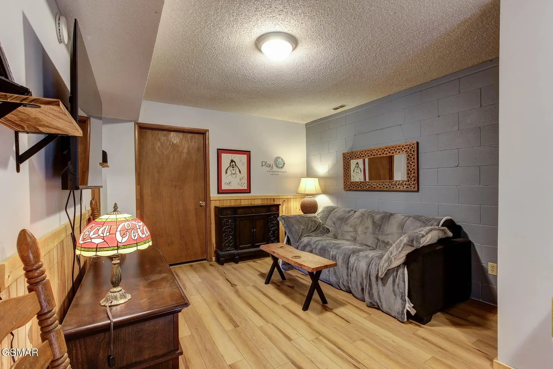 Photo of 1115 Darvan Way