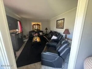 Photo of 122 Sunvalley Dr