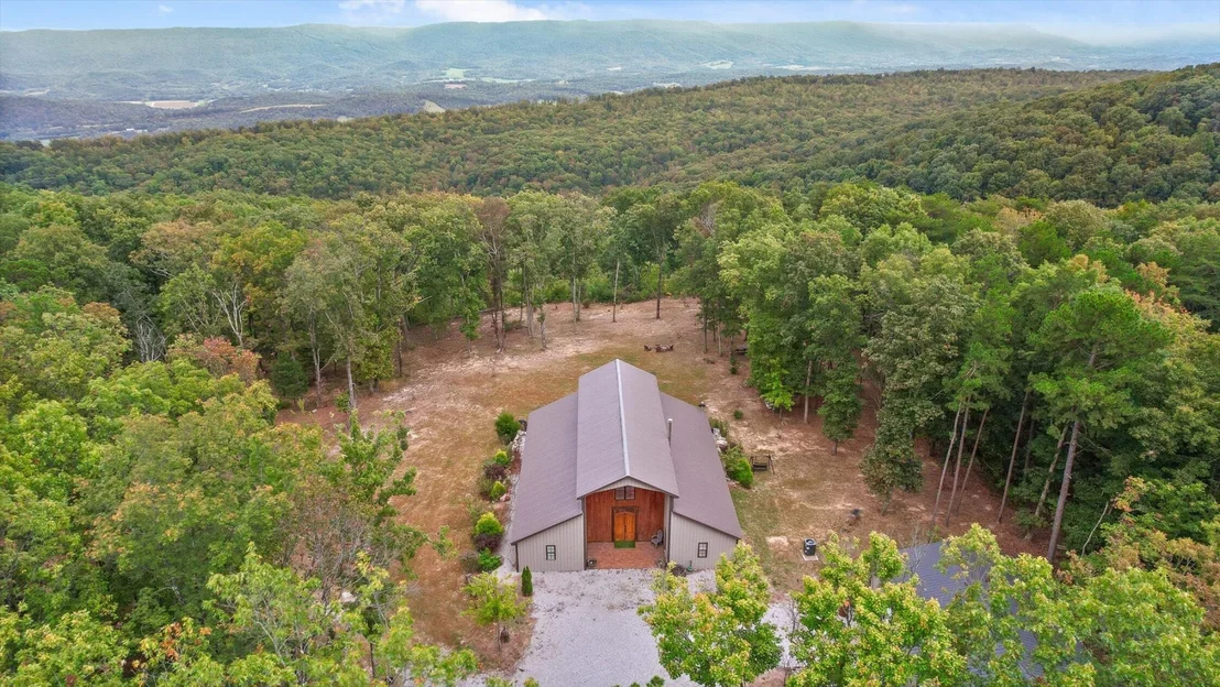 Photo of 400 Maple Trail