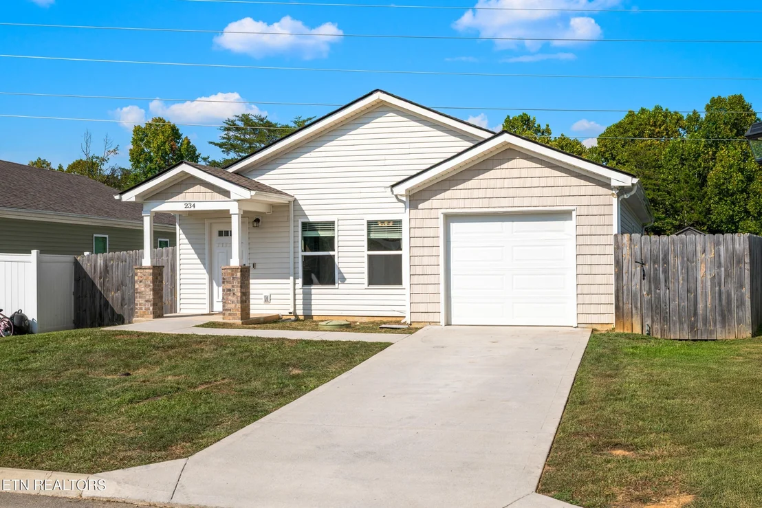 Photo of 234 Sapling Lane
