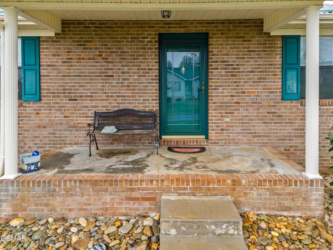 Photo of 409 Clearbrook Drive