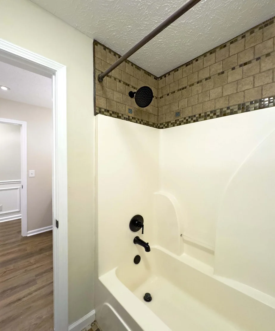 Photo of 7001 Treeline Drive