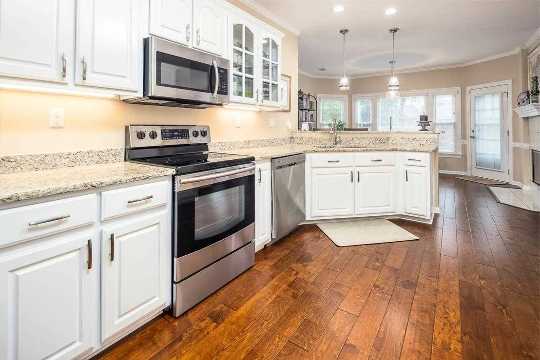 Photo of 548 ALEXANDRIA DR