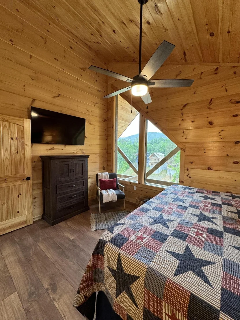 Photo of 2880 Sequoia Road