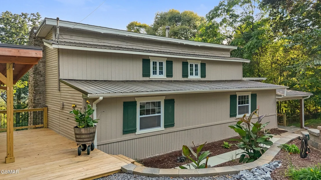 Photo of 1068 Mimosa Drive