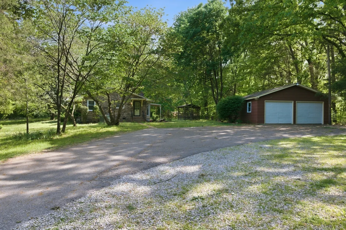 Photo of 2225 Highway 48 N