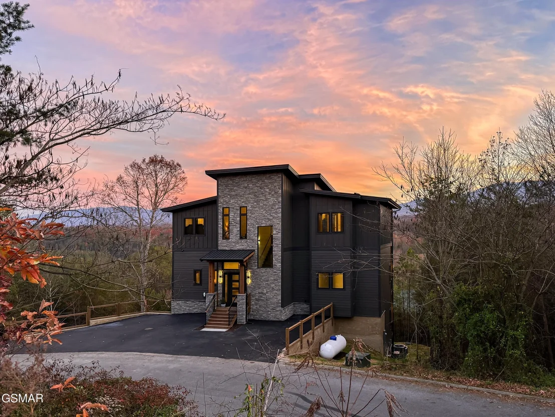 Photo of 1843 Wild Briar Trail