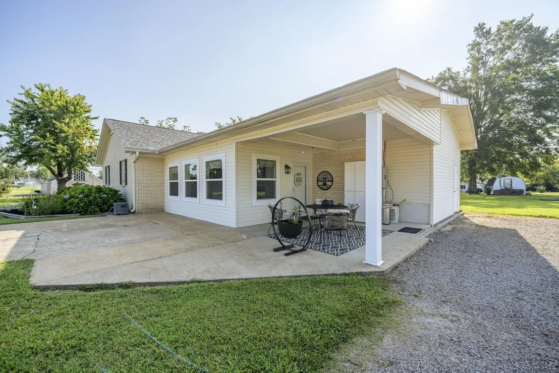 Photo of 1150 PINHOOK DR