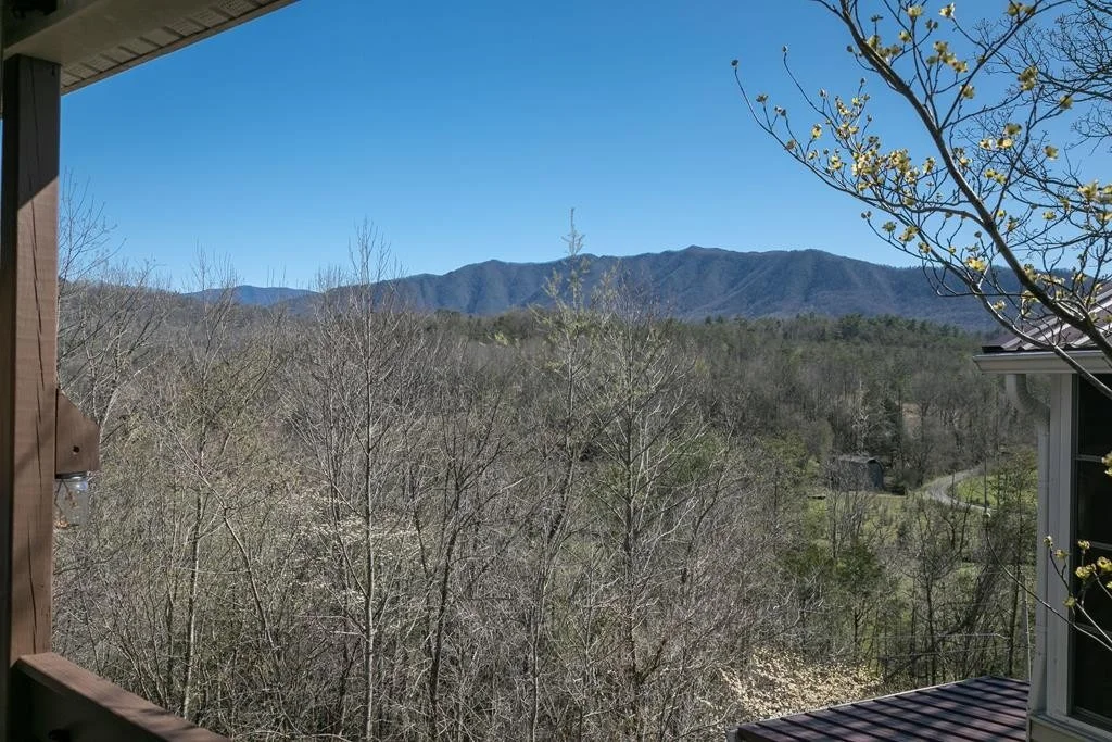 Photo of 830 Peacock Ridge Drive