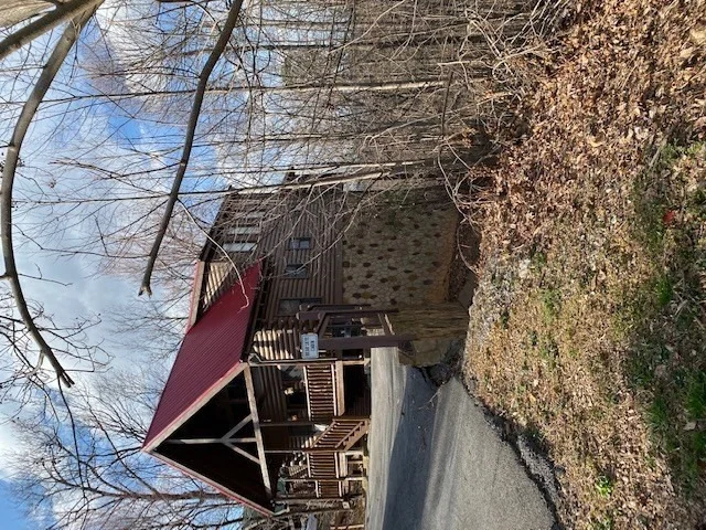 Photo of 2121 E View Drive
