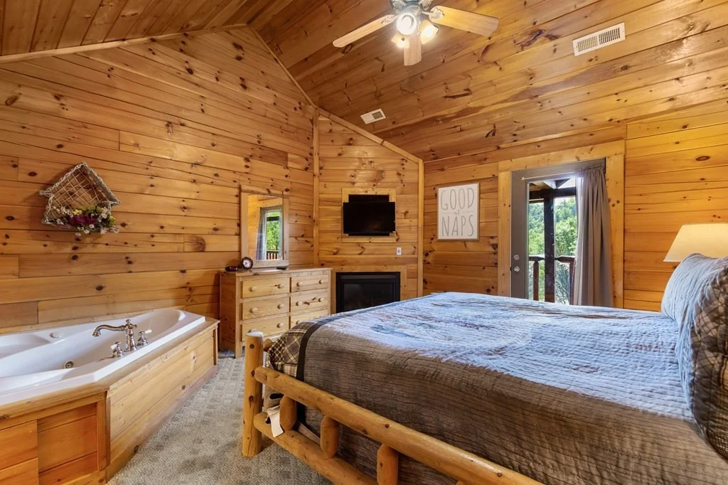 Photo of 1638 Little Cabin Loop