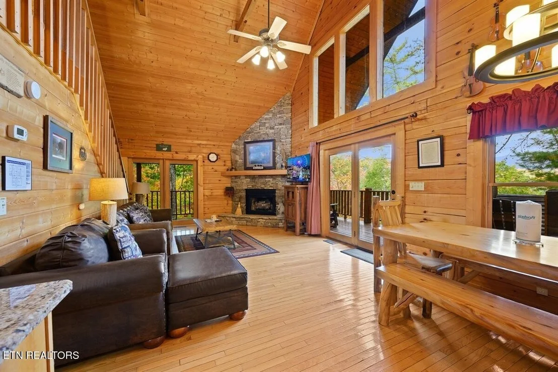 Photo of 2313 Laughing Bear Way