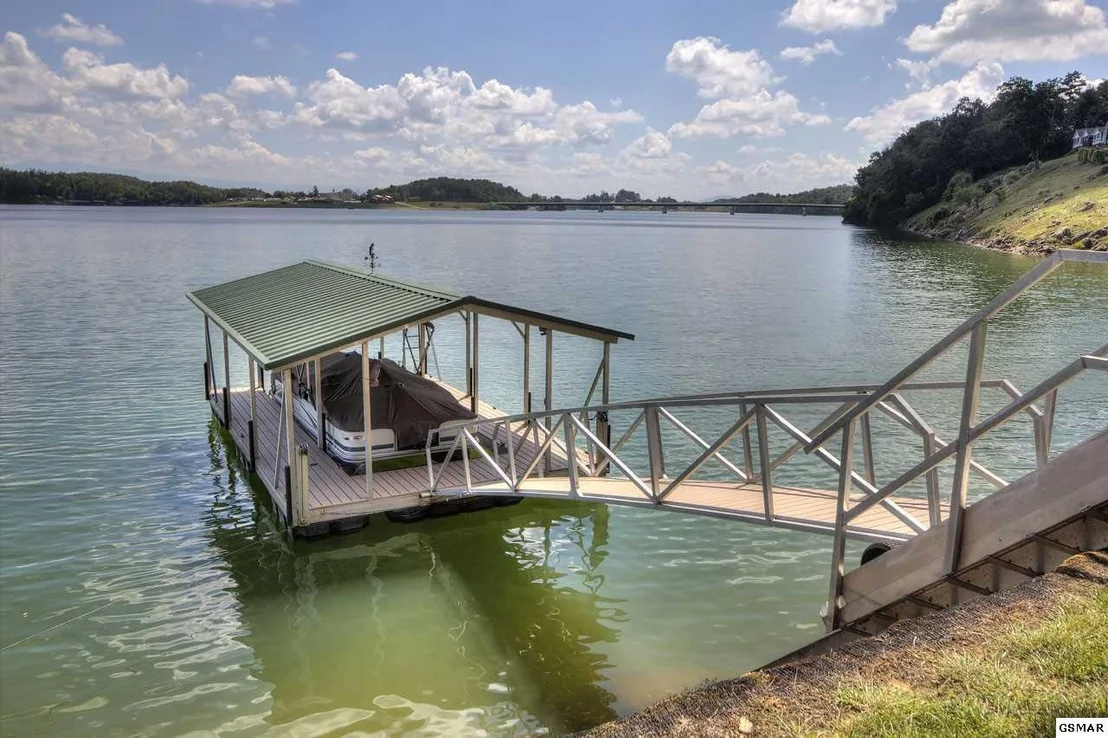 Photo of 952 Holtsinger Drive