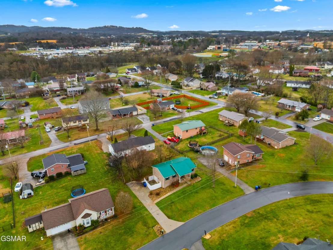 Photo of 409 Clearbrook Drive