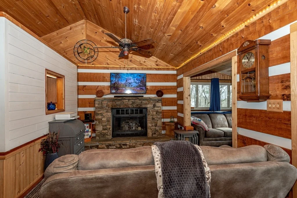 Photo of 1810 Ridgecrest Drive