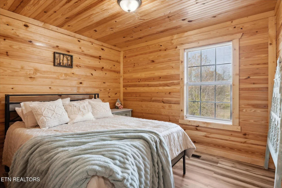 Photo of 1452 Kay View Drive