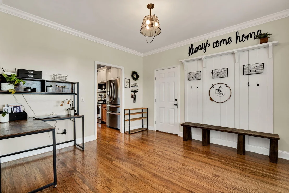 Photo of 6873 Sam Smith Road