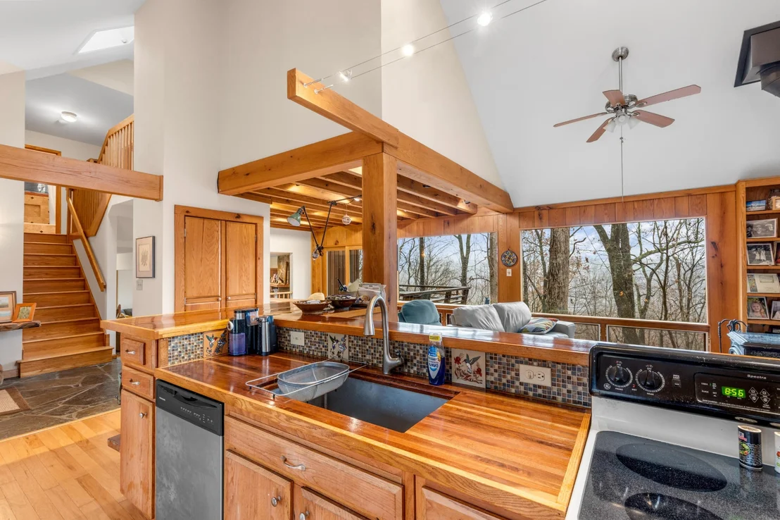 Photo of 680 Rattlesnake Spring Road