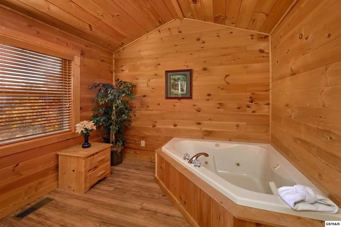 Photo of Unit BIGPINELODGE at 2220 Headrick Lead