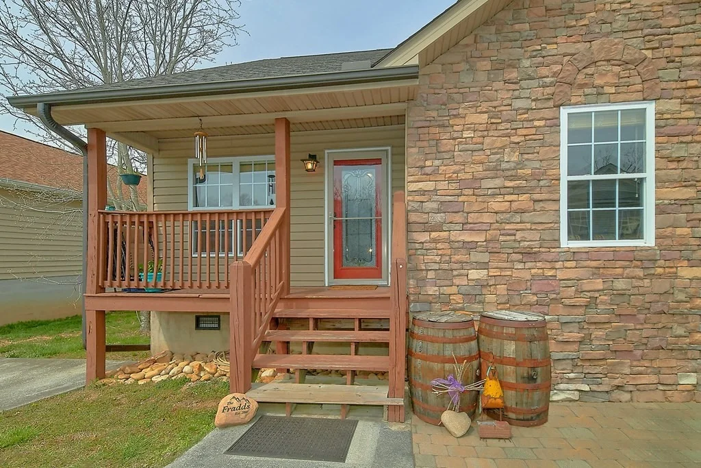 Photo of 2048 Slippery Rock Circle