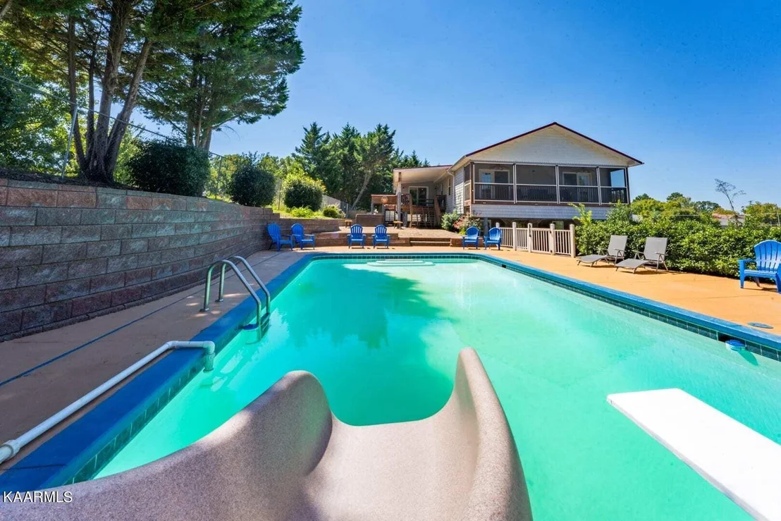 Photo of 1340 Sunrise Drive