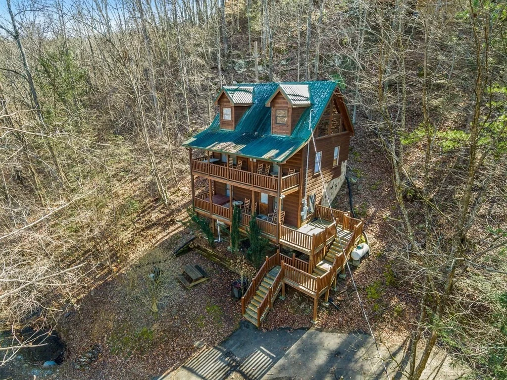 Photo of 1234 Lakeview Drive