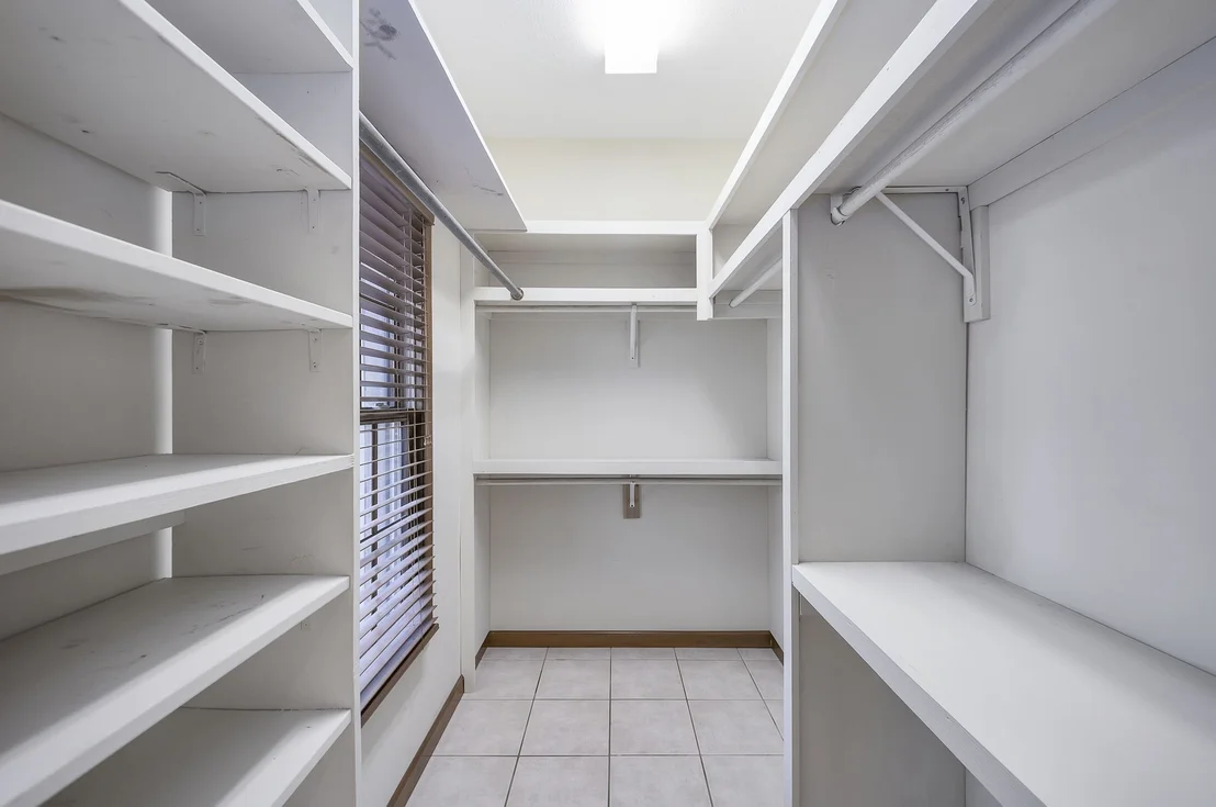 Photo of 40 Pine Cv
