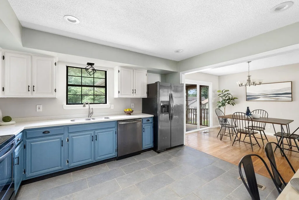 Photo of 8692 Arbutus Drive