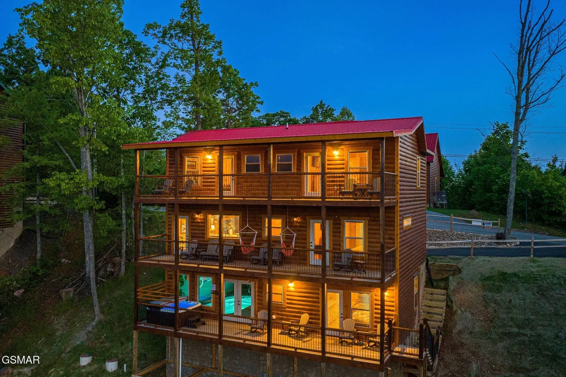 Photo of 2140 E View Drive
