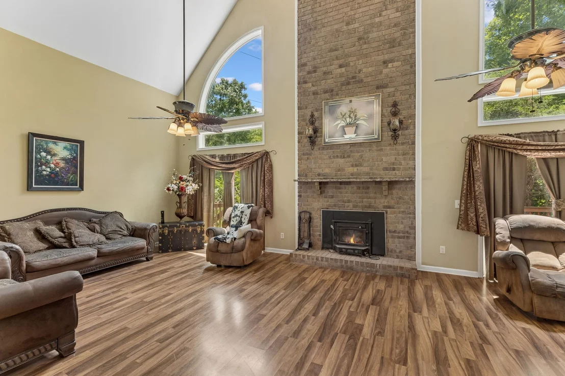 Photo of 7368 Walker Rd