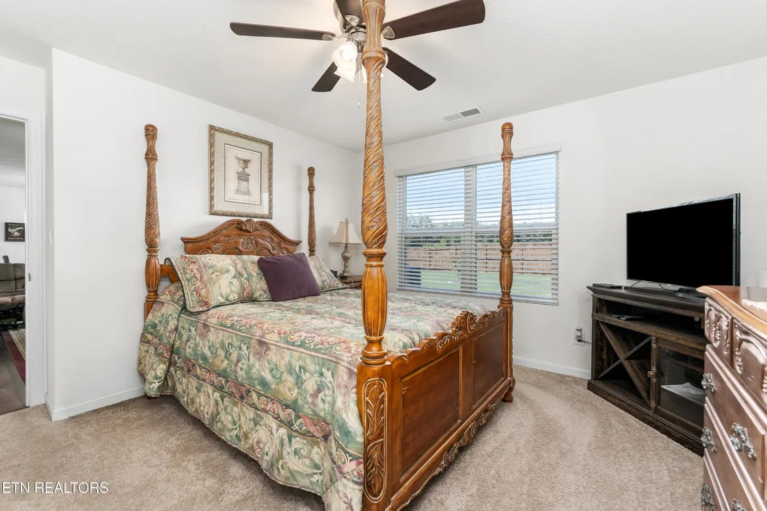 Photo of 180 Crescent Circle