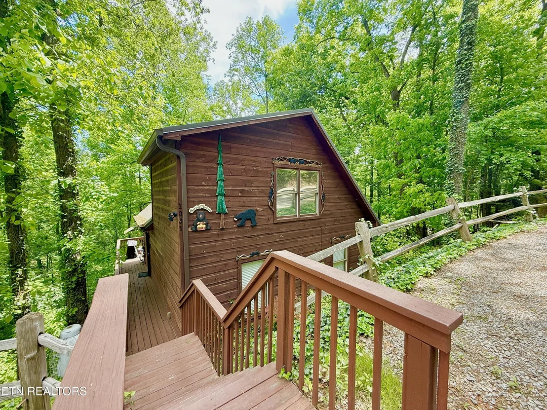 Photo of 1031 Elm Circle