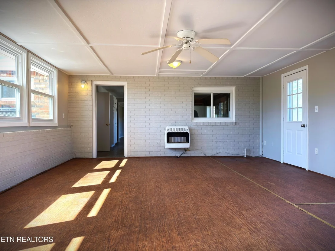 Photo of 1152 Dogwalk Rd