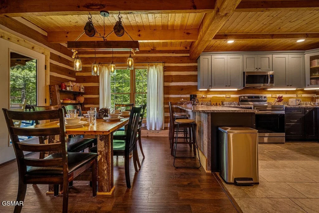 Photo of 335 Hawken Drive
