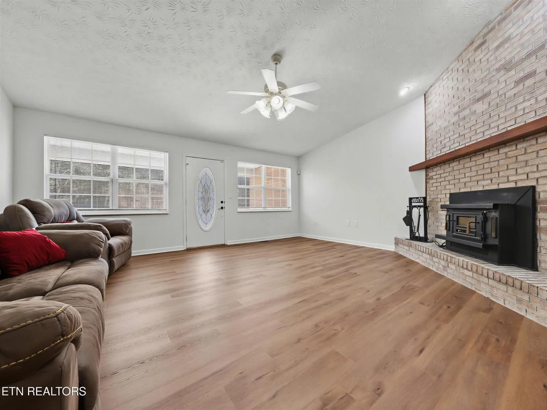 Photo of 786 Pine Mountain Rd