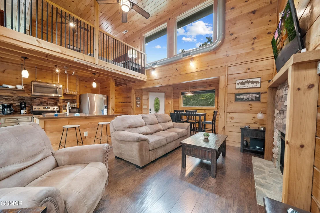 Photo of 430 Mountain Alpine Way