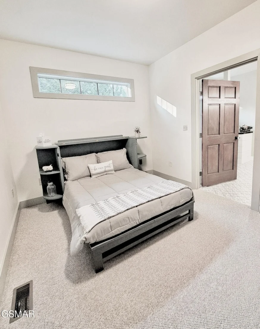 Photo of 2545 Amanda Lane
