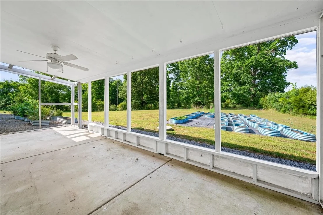 Photo of 289 Cedar Park Dr