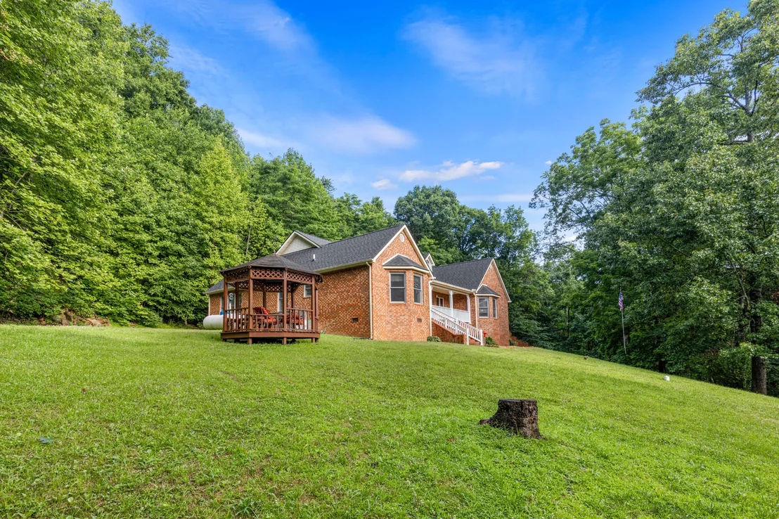 Photo of 3850 Stagecoach Road