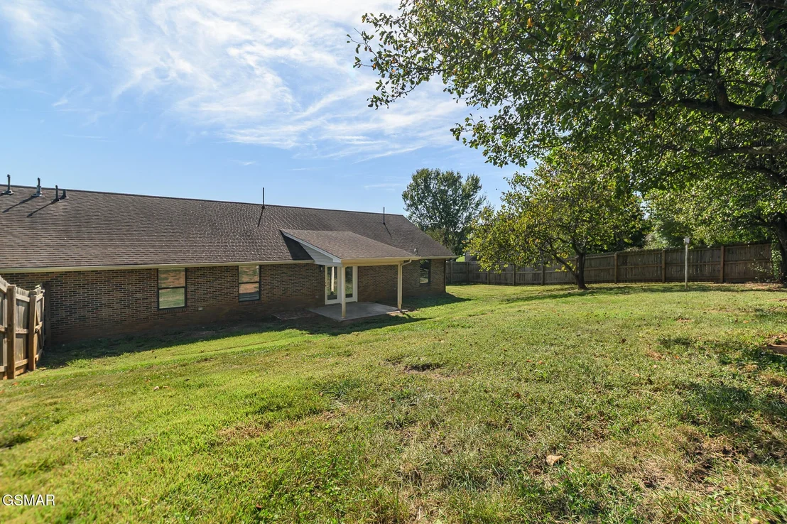 Photo of 2115 Bradley Lane